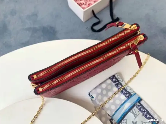 WIS DOUBLE ZIP POCHETTE VUITTON LOUIS 0327